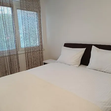 Apartament Sara
